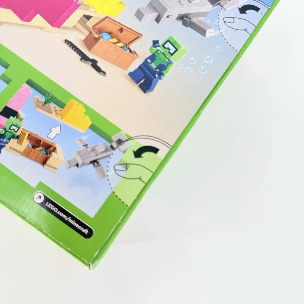 LEGO Minecraft The Axolotl House 21247 Retired New Sealed Damaged Box 242 Pcs
